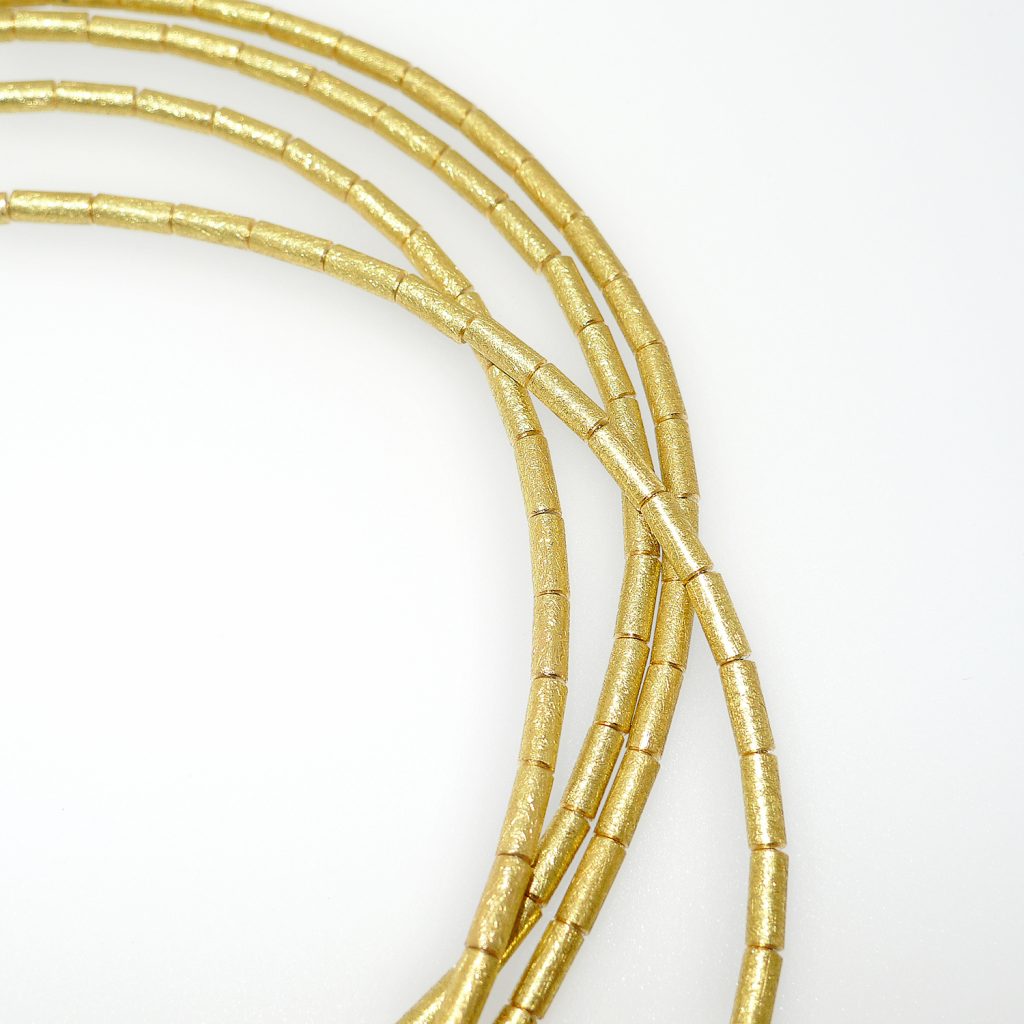 Gliederkette-Gelbgold-750-auf-Edelstahllitze_web Gliederkette Gelbgold 750, auf Edelstahllitze aufgezogen